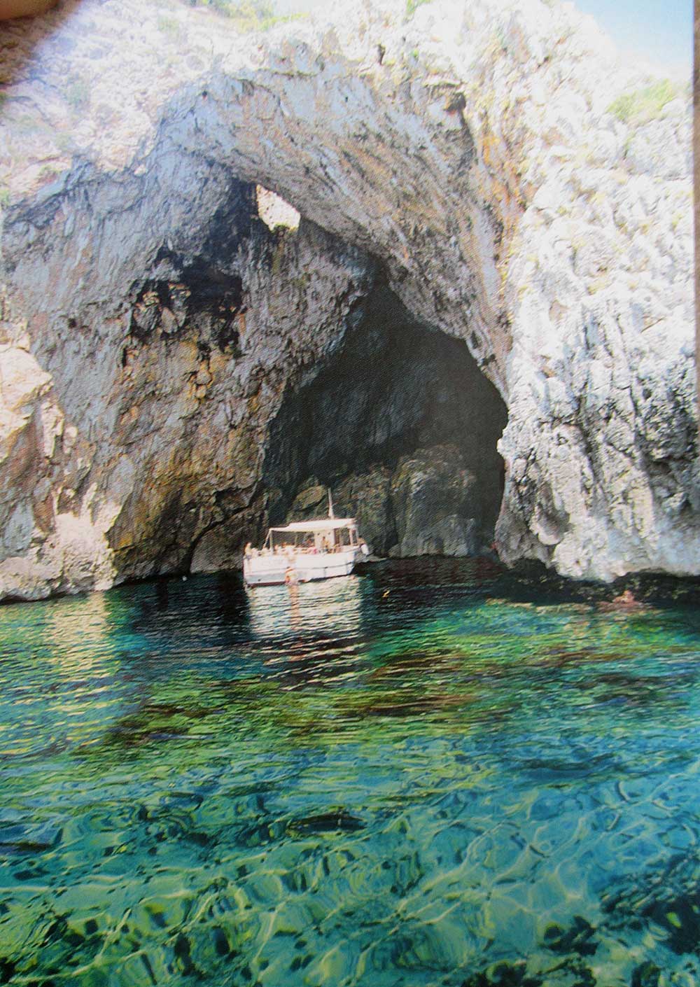 Zinzulusa Cave